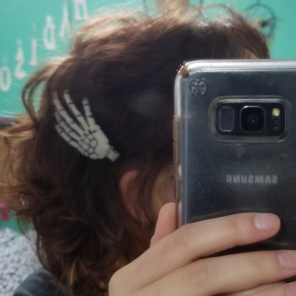 Skeleton Hand Hair Clip